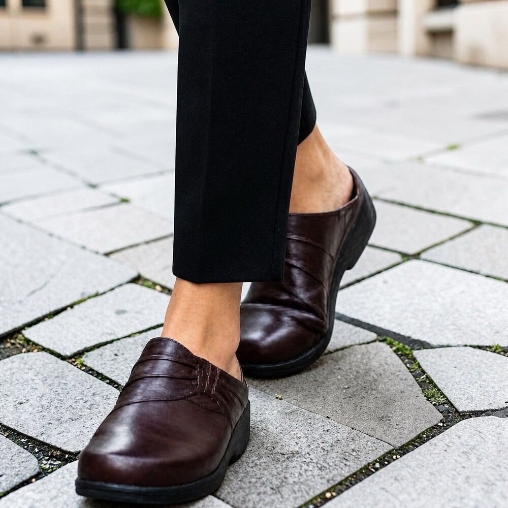 Clarks Womens 9M Brown Leather Mule Clogs Slip On Comfort Shoes Casual